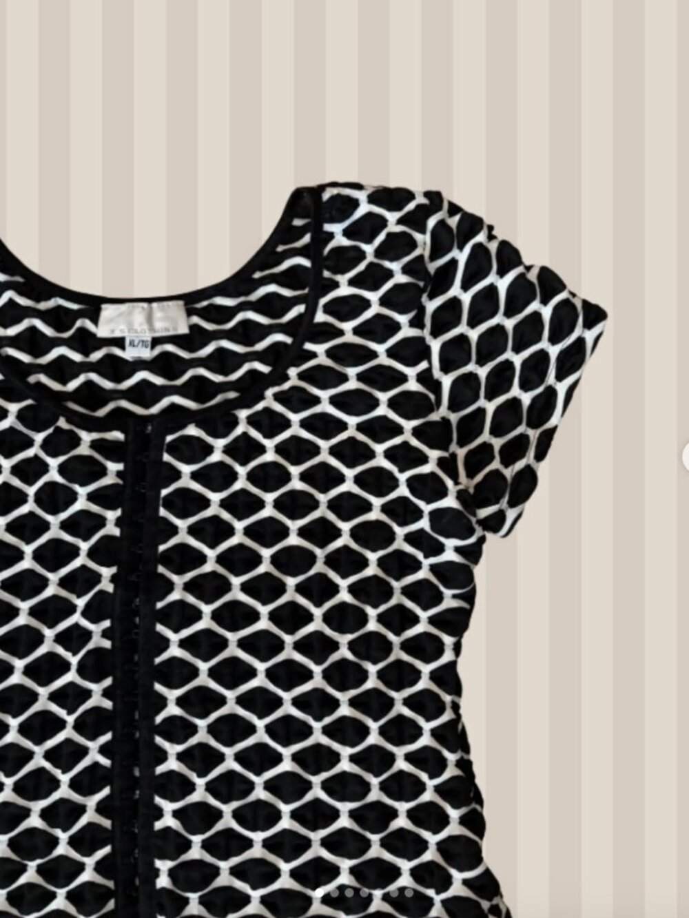 Vintage XS Clothing Black & White Patterned Top